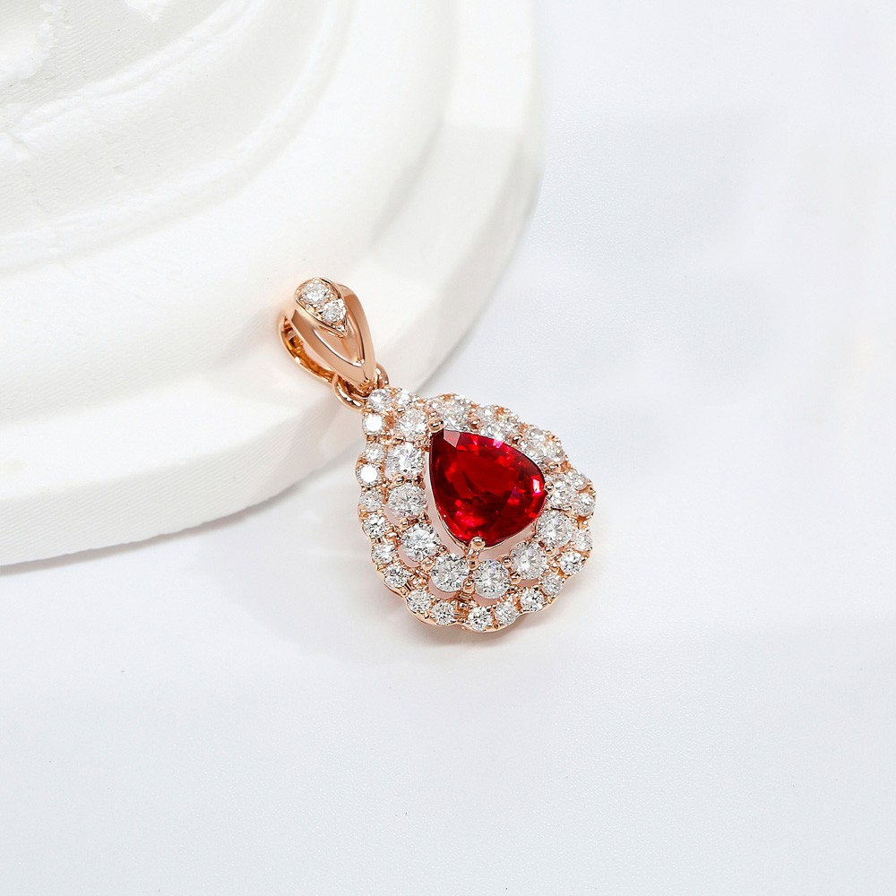 Glamorous Phantom Collection 18K Gold & Ruby Pendant