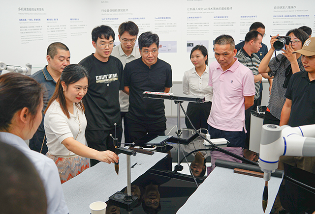 Visits to High-Tech Smart Manufacturing Enterprises