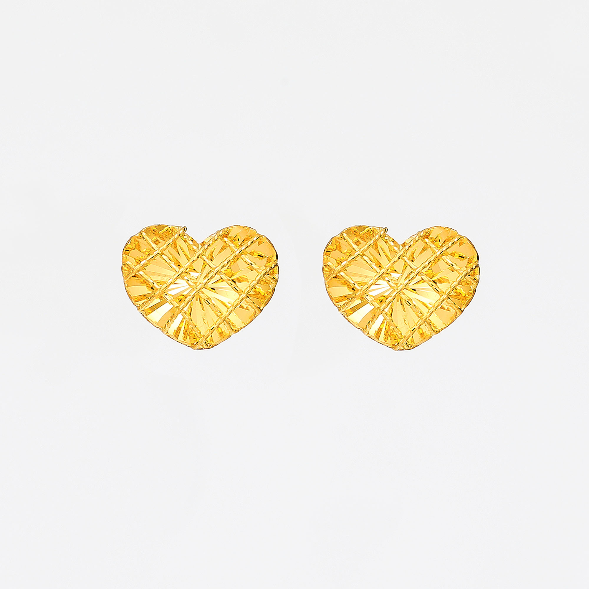Heartbeat Delight · 5G Gold Bling Filigree Heart - Shaped Earrings