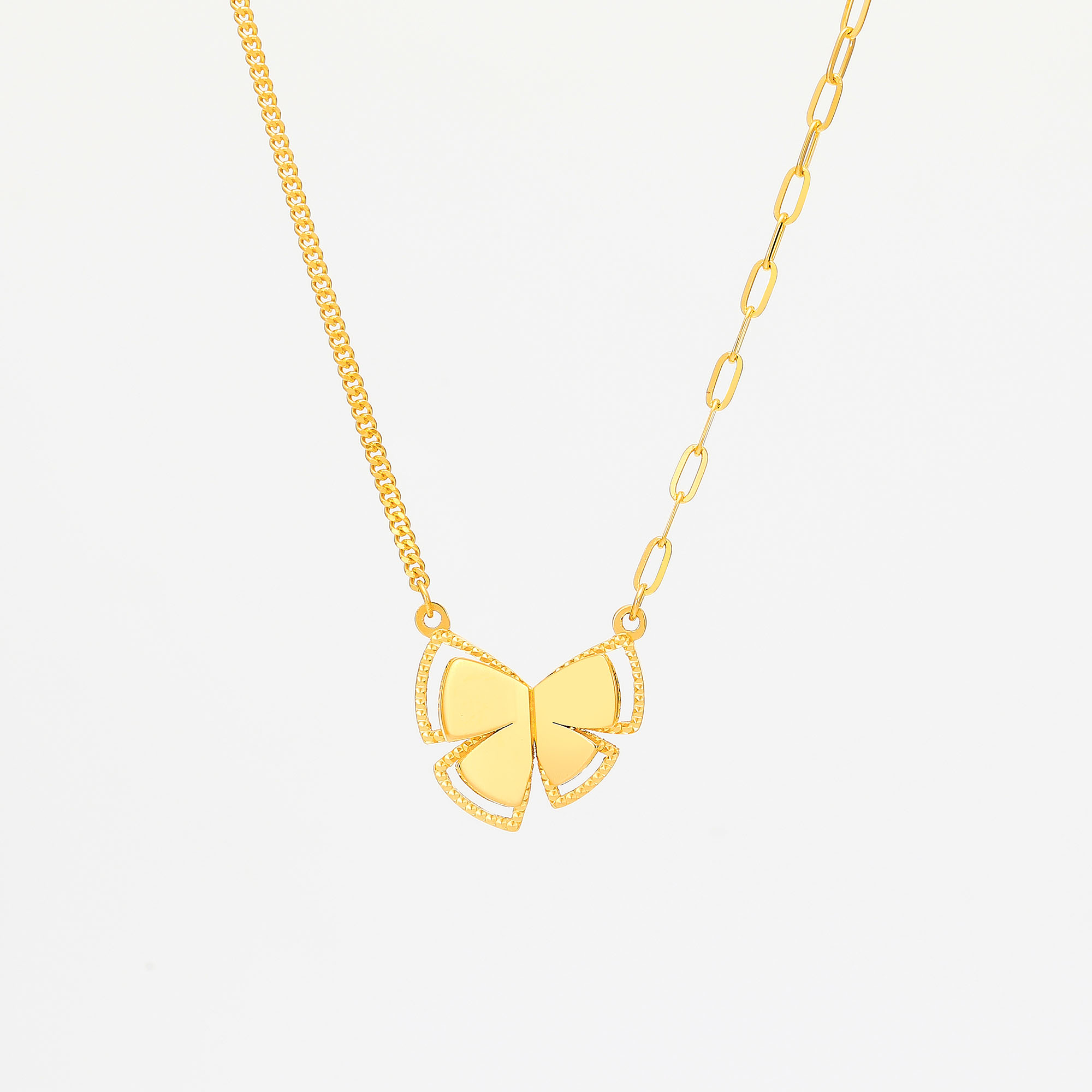 Mirror Light Butterfly Collection · 5G Gold Mirror-finish Butterfly Necklace