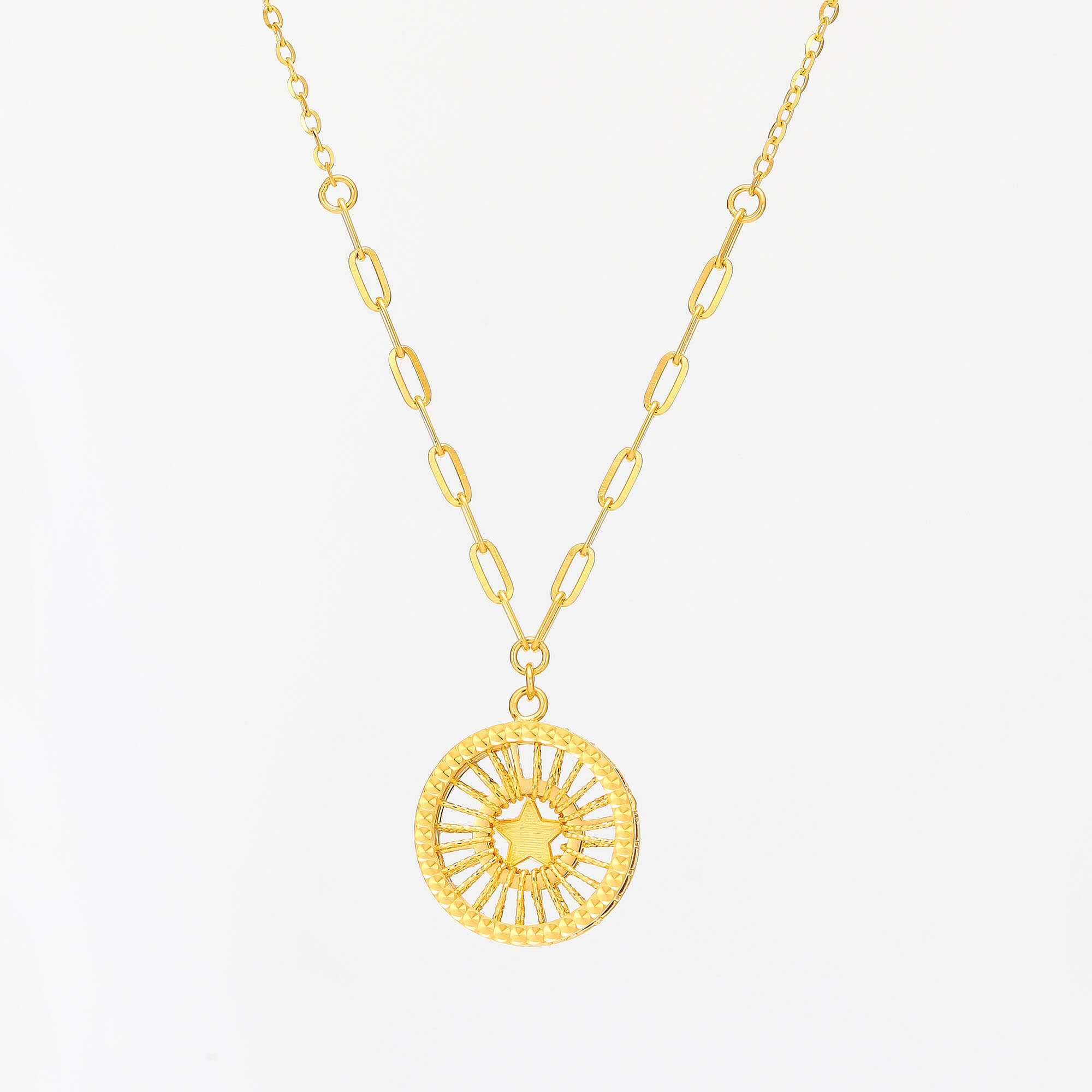 Starlight Glitter · 5G Gold Filigree Star Necklace