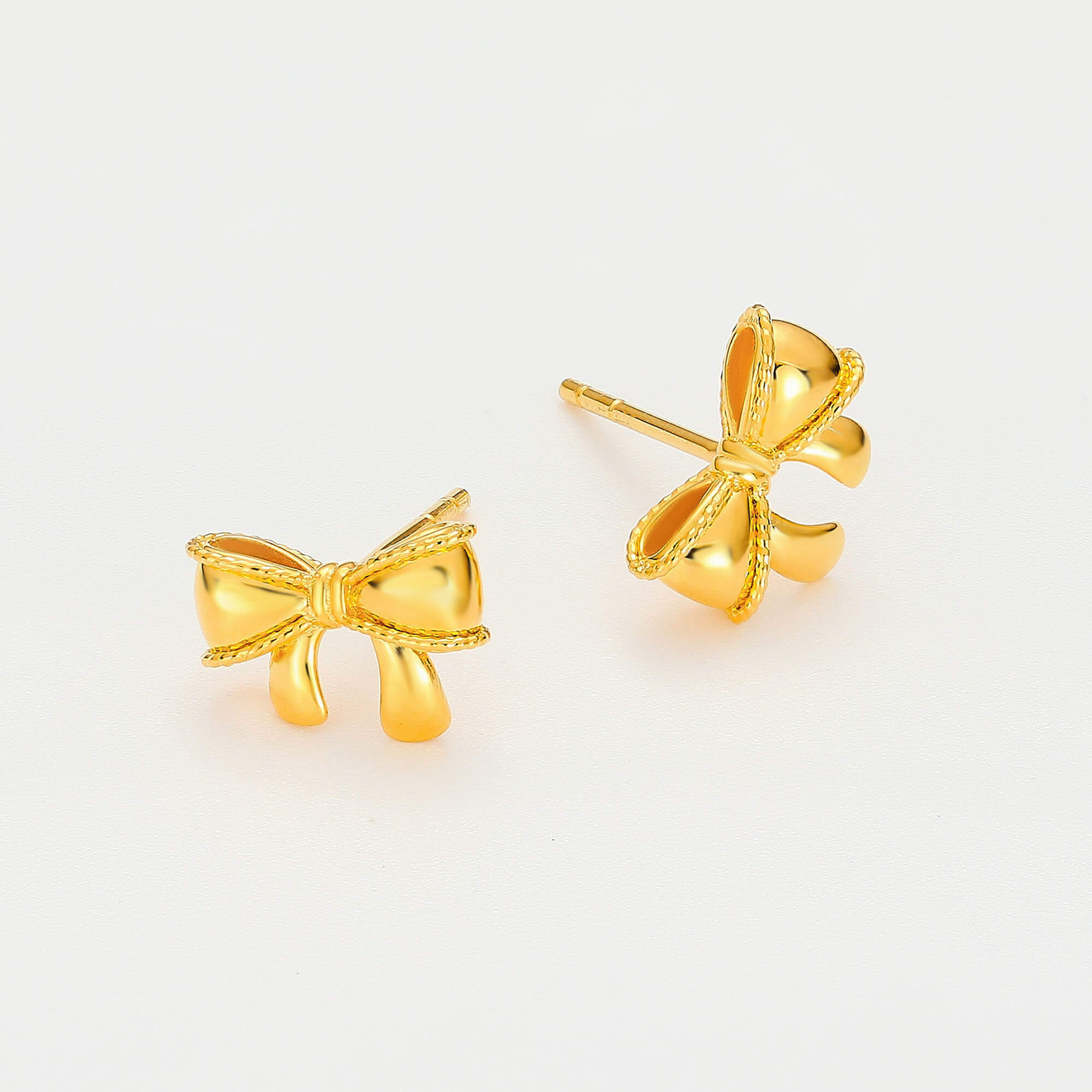 Sweet Bowknot · 5G Gold Earrings