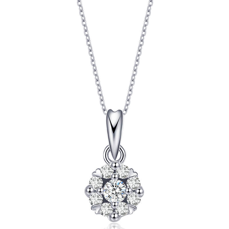 18K Gold Diamond Heart Crown Pendant with Cluster-Set Carat Effect