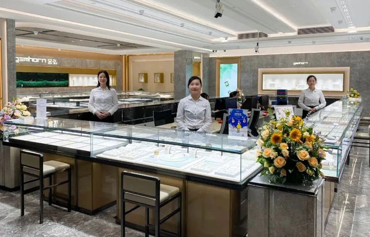 乔迁新禧 | 金弘珠宝全新展厅华彩启幕！