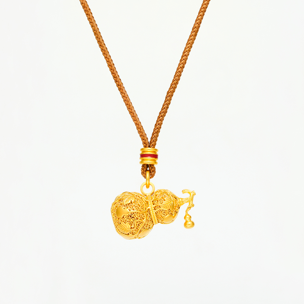 Continuous Blessings &middot; Traditional Filigree Intertwined Gourd